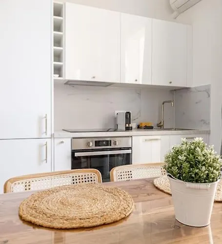 Appartement Charming Port Place Du Pin With Balcony
