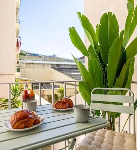 Appartement Charming Port Place Du Pin With Balcony