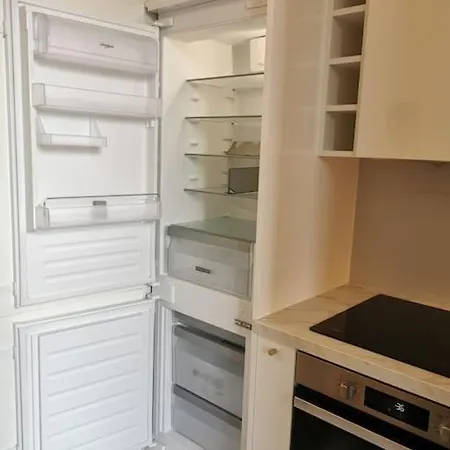 Charming Port Place Du Pin With Balcony Apartamento *