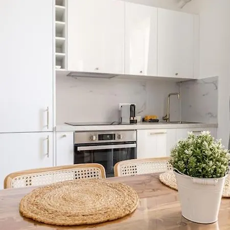 Apartamento Charming Port Place Du Pin With Balcony