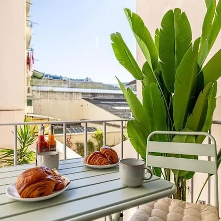 公寓 Charming Port Place Du Pin With Balcony